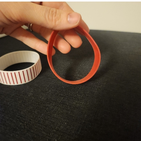 Philadelphia Phillies Red and White Wristbands - Picture 4 of 4